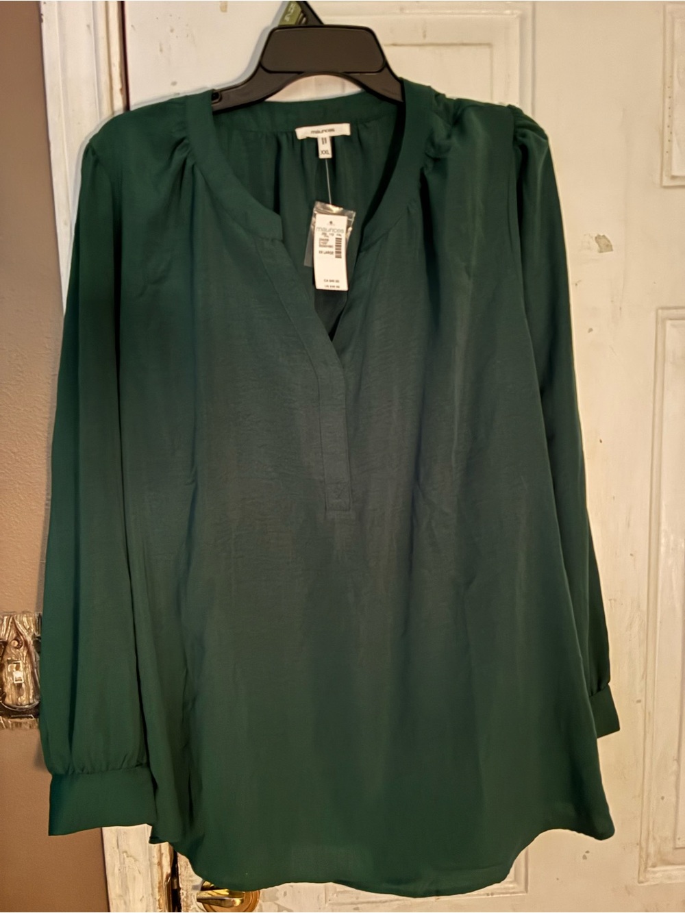 Maurices Deep Green V-Neck Long Sleeve Blouse size XXL NWT lightweight
